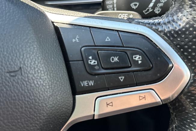 VOLKSWAGEN Passat Photo 17