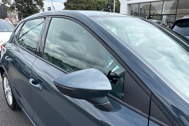SEAT Ibiza Photo 20