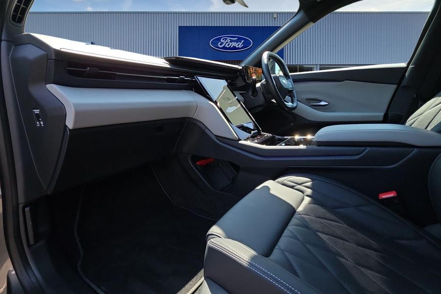 Ford Explorer Photo autoimg-fd279bf00644321b98e0baa502304a0e27bed314.jpg