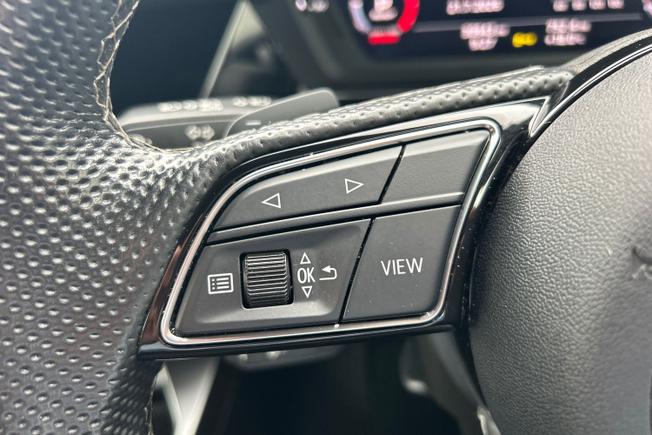 AUDI S3 Photo 16