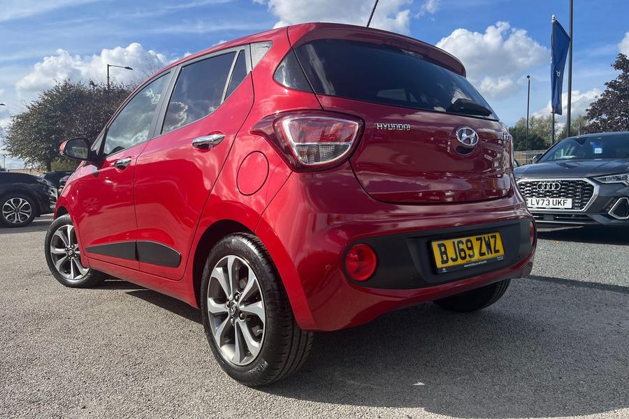 Hyundai i10 Photo autoimg-fd2968f6d86b60e902cc70de0fa13332b45cd95d.jpg