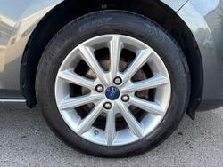FORD Fiesta Photo 5