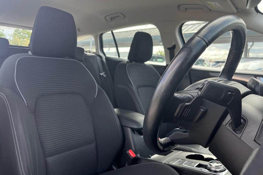 Ford Focus Photo autoimg-fd3529cd26c7920b4d6205b5a5fd01db4ab8da6d.jpg