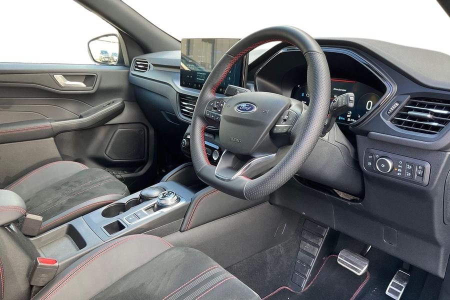 Ford KUGA Photo autoimg-fd37aa4688f3fd13976226669b8b53c700a3676f.jpg