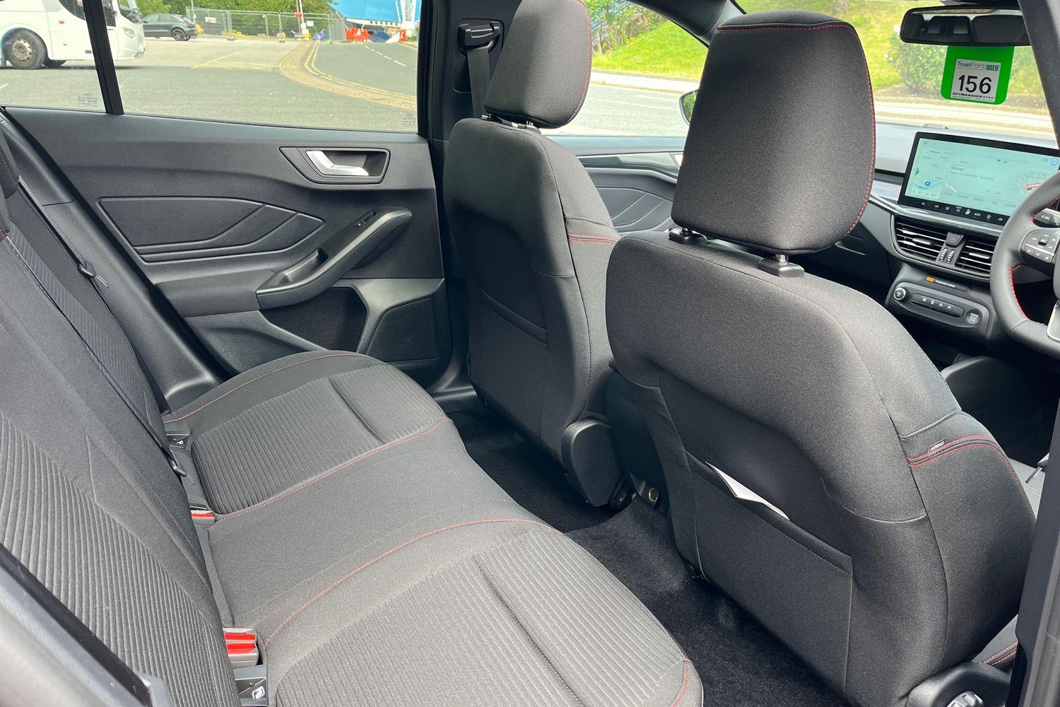 Ford FOCUS Photo 37