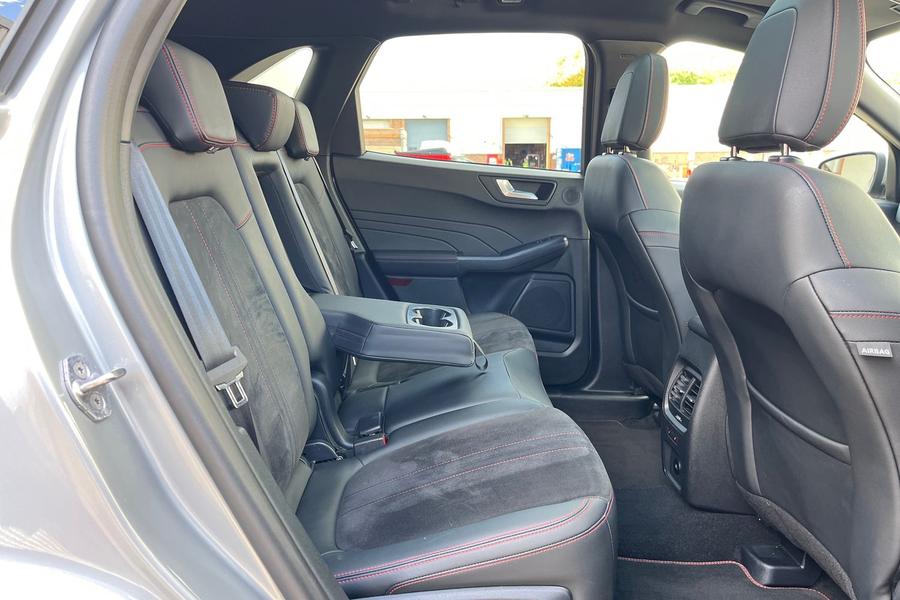 Ford Kuga Photo autoimg-fd37dc69ad185f3a604494a47a1c43e72977b974.jpg