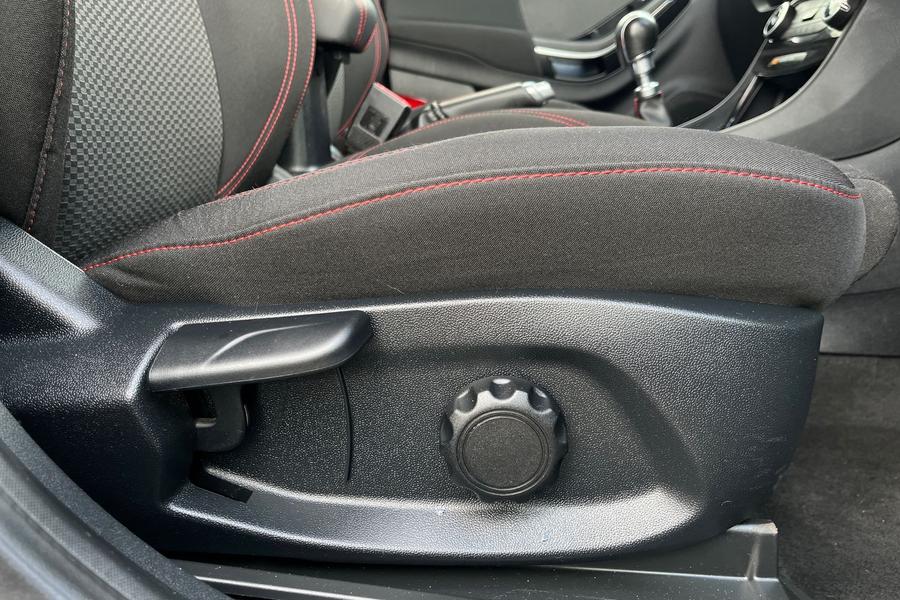 Ford PUMA Photo autoimg-fd38557ed22218a4e1429941422d06aff8bb4134.jpg