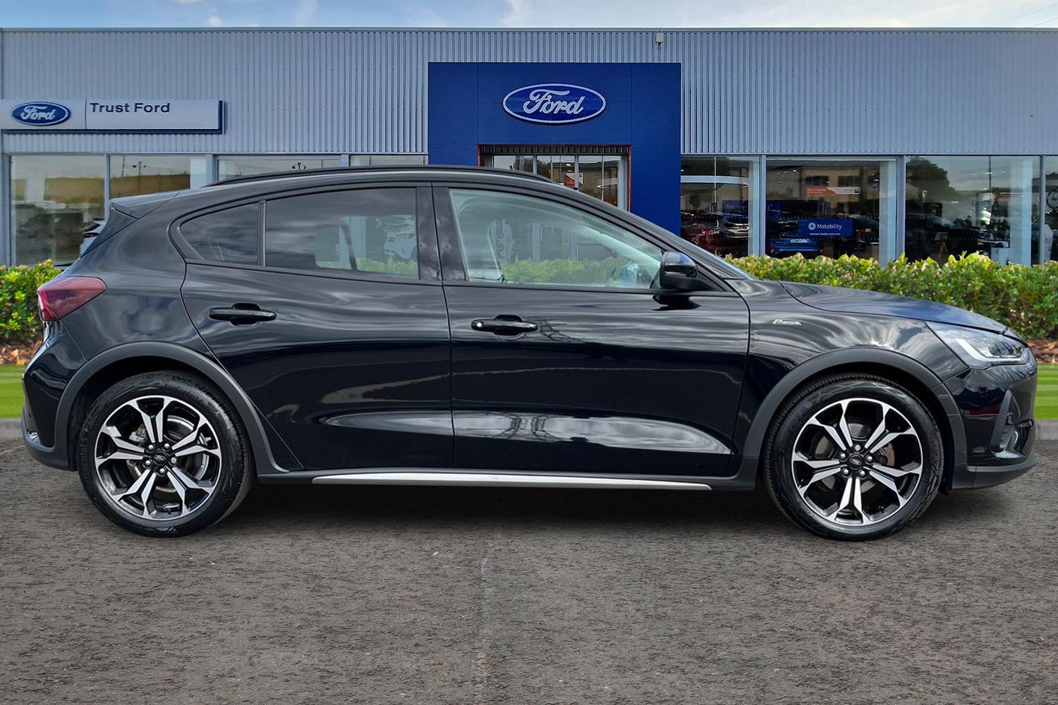 Ford Focus Photo 2