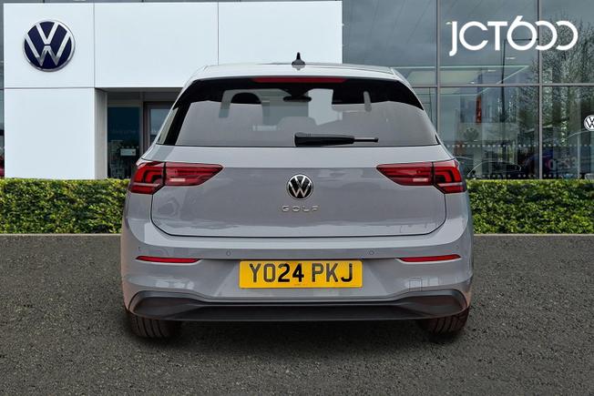 VOLKSWAGEN Golf Photo 7