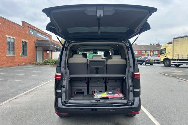 VOLKSWAGEN Multivan Photo 30