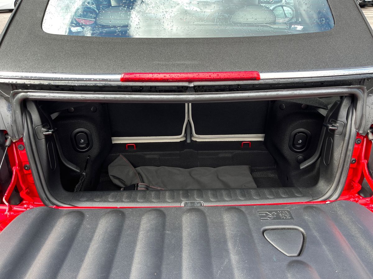 MINI Convertible Photo 23