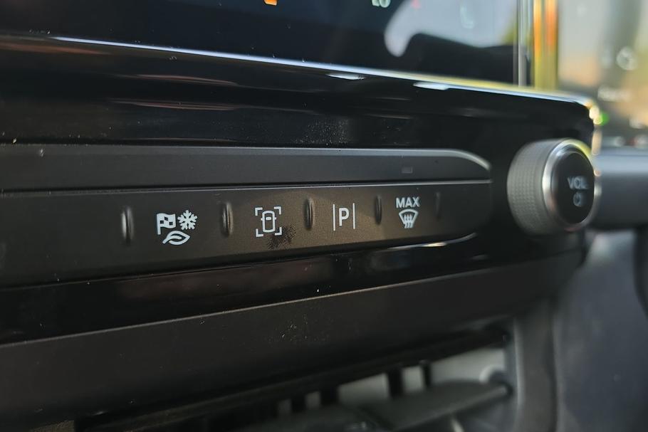 Used Ford TRANSIT CUSTOM WV26XHK 35