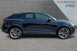 AUDI Q3 Photo 4