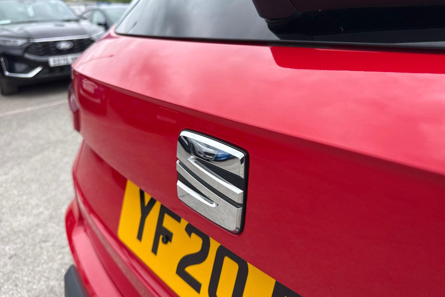 SEAT ARONA Photo 35