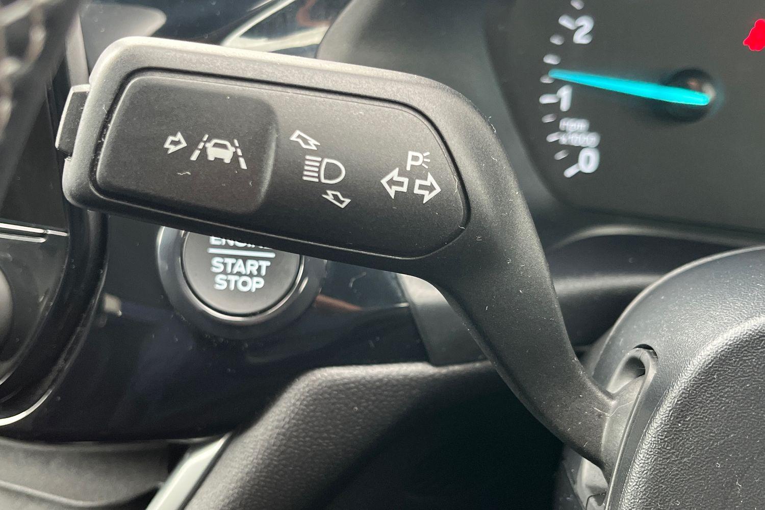 Ford FIESTA Photo 13