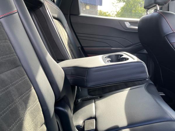 Ford Kuga Photo autoimg-fd49f0de4657caf4f5b2951d36f7ebf4a545fb36.jpg