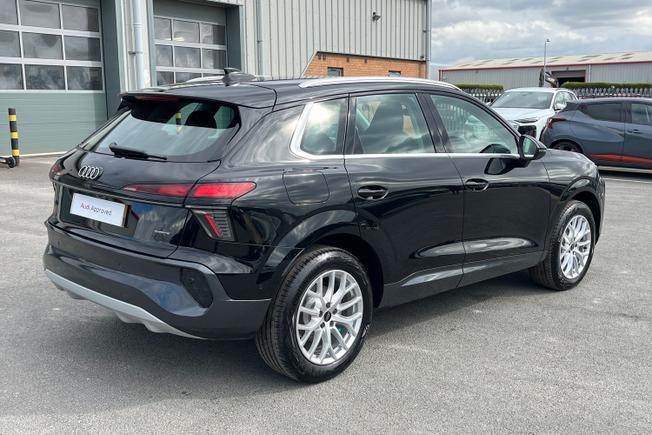 AUDI Q3 Photo 27