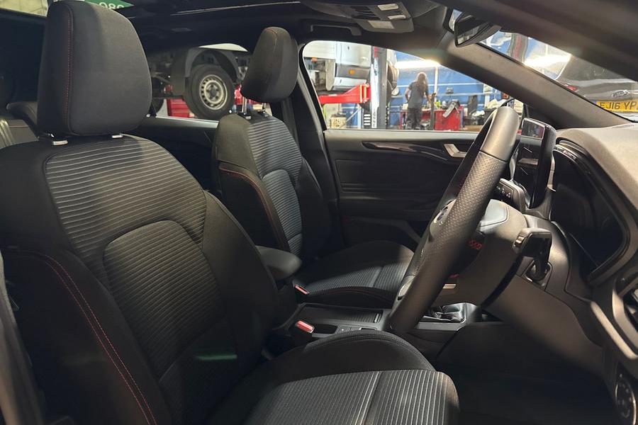 Ford FOCUS Photo autoimg-fd5759c48a7f5355087d7e9244a83de9eaca44be.jpg