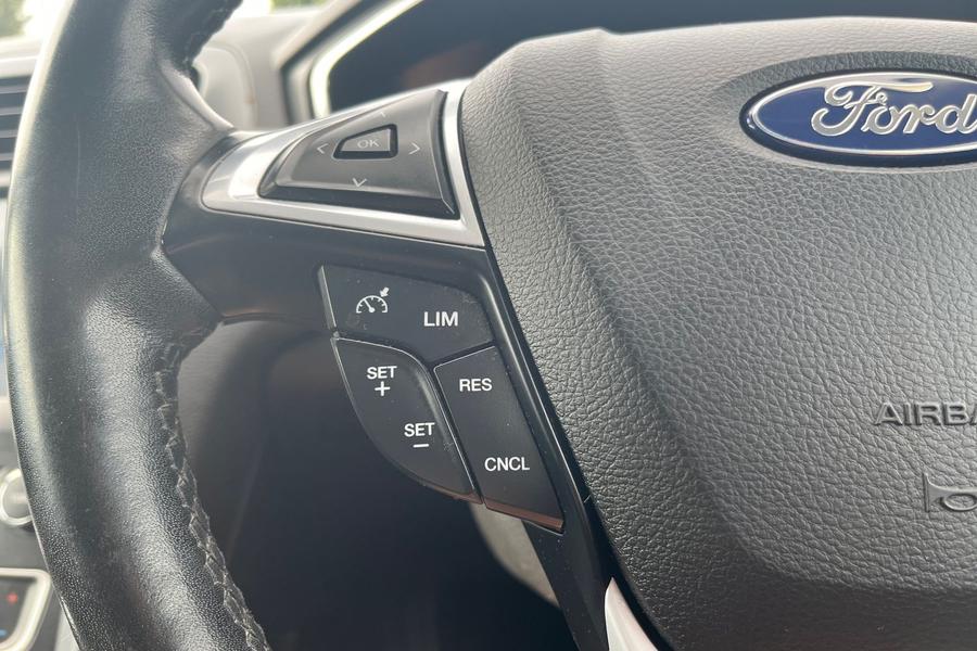 Ford MONDEO Photo autoimg-fd58beacaab1edb2c59a4b05e9cd7ee988362699.jpg