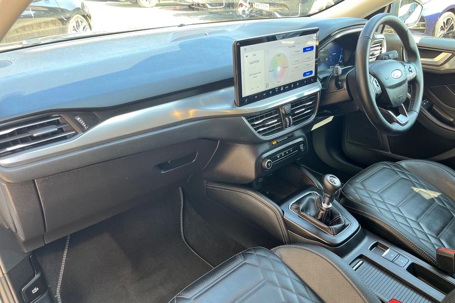 Ford FOCUS Photo autoimg-fd5dac2bf663439a21c48be075aa90835e0cdb3d.jpg