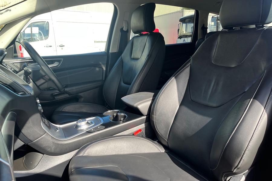 Ford S-MAX Photo autoimg-fd5defa7261327929625971340b7346a549ef1ba.jpg