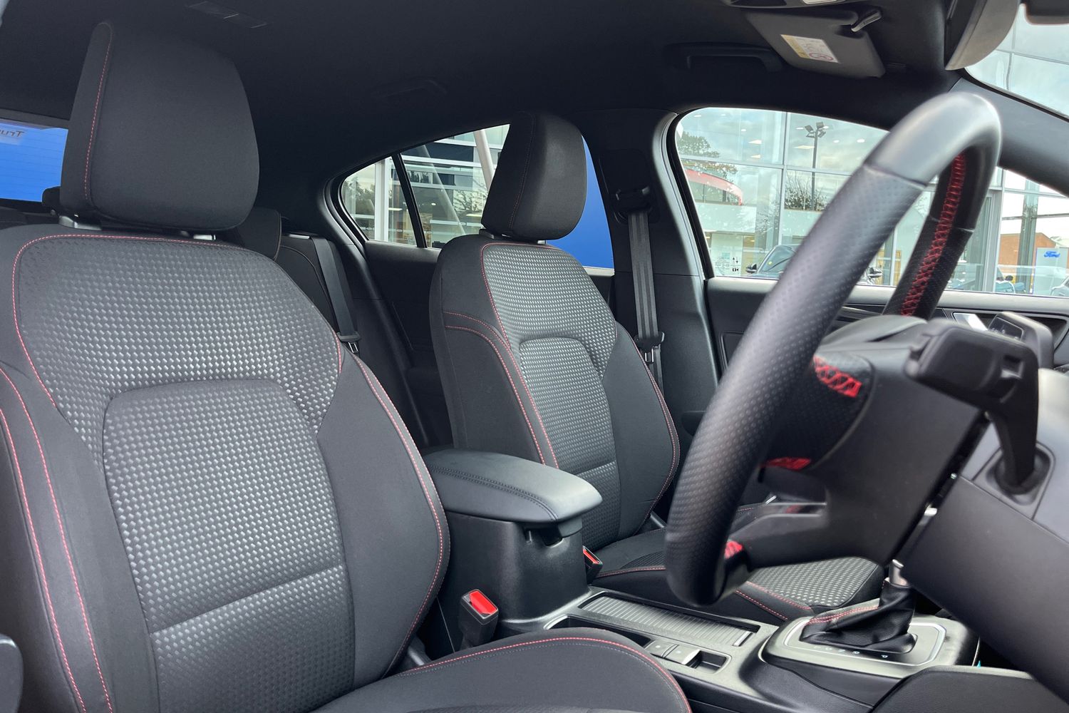 Ford Focus Photo 16