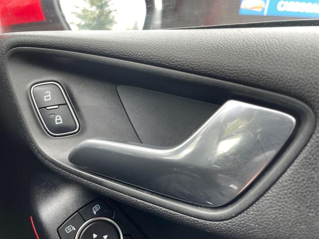 FORD Fiesta Photo 29