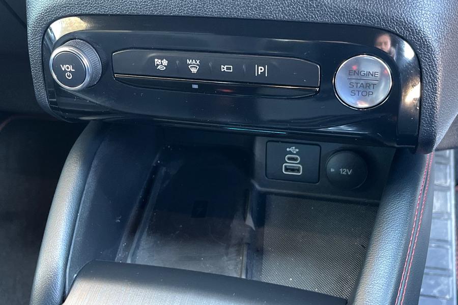 Ford KUGA Photo autoimg-fd67d934d2051c13806e9ce3238addd09fc4d1be.jpg