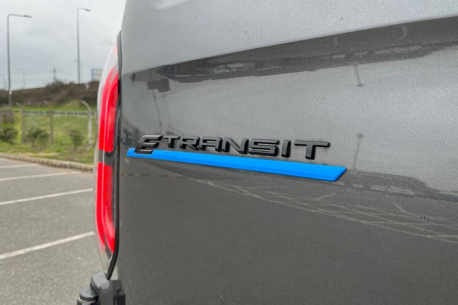 Used FORD E-TRANSIT CUSTOM EF75LKD 7