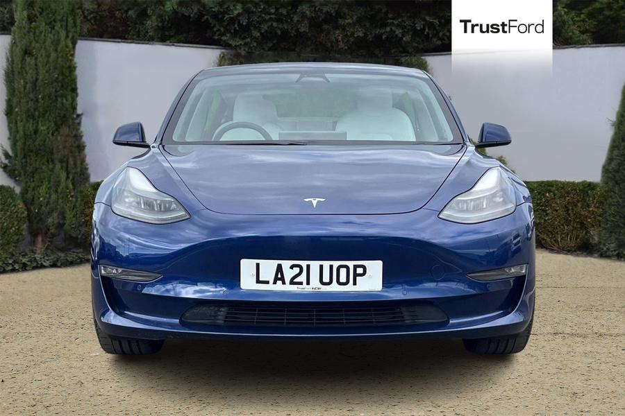TESLA Model 3 Photo autoimg-fd6ca6539e7c097888146409a9232819a3e1163f.jpg