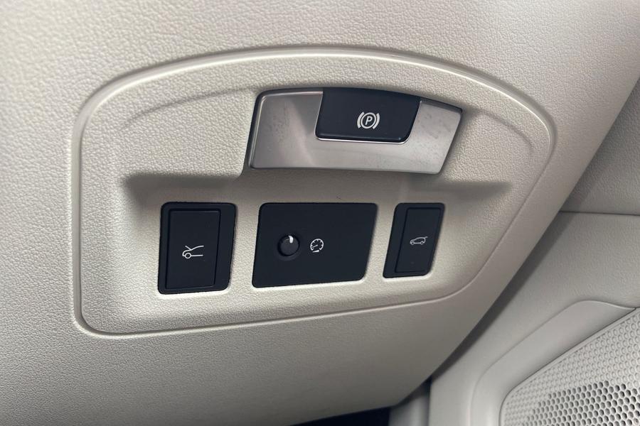 Jaguar I-PACE Photo autoimg-fd72883b7f61056cc07823af050f97a824873347.jpg