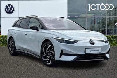 2025 VOLKSWAGEN Id.7 Pro S 86kWh Match Plus Tourer 5dr Electric Auto (286 ps) at JCT600
