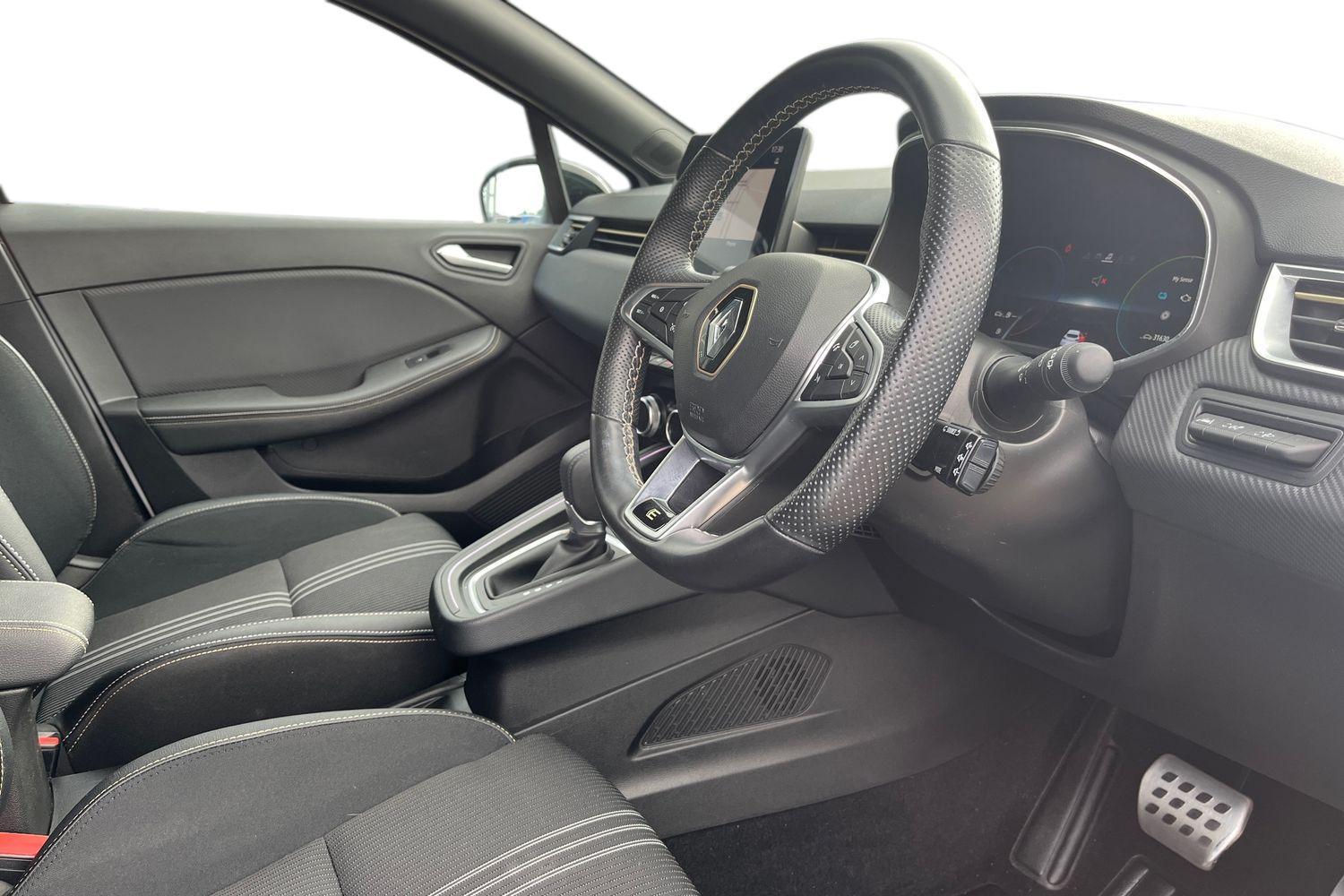 Renault CLIO Photo 8