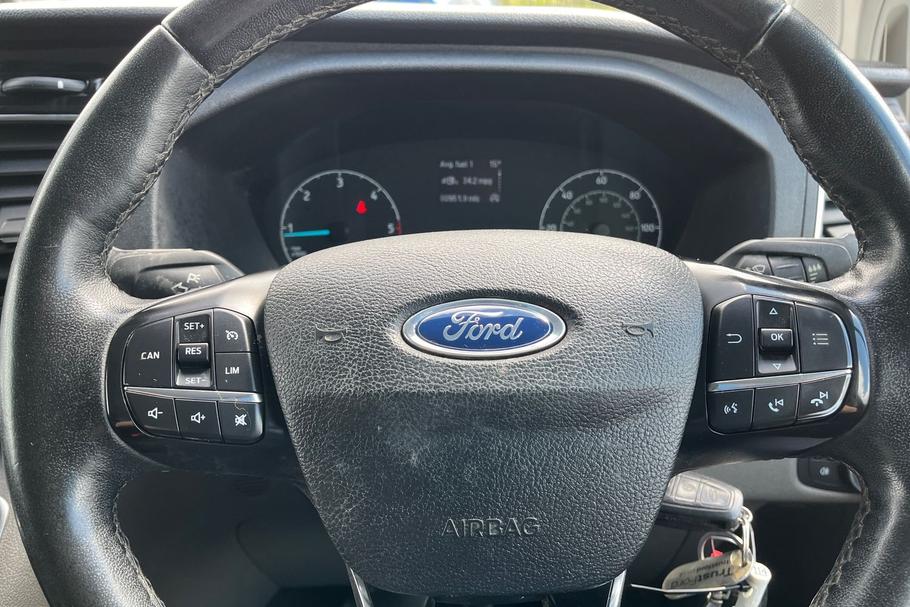 Used Ford TRANSIT CUSTOM AYZ8079 24
