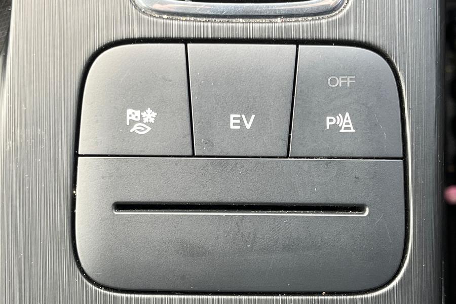 Ford Kuga Photo autoimg-fd7d487c06abe97bd539a6577b261562902b7ff3.jpg