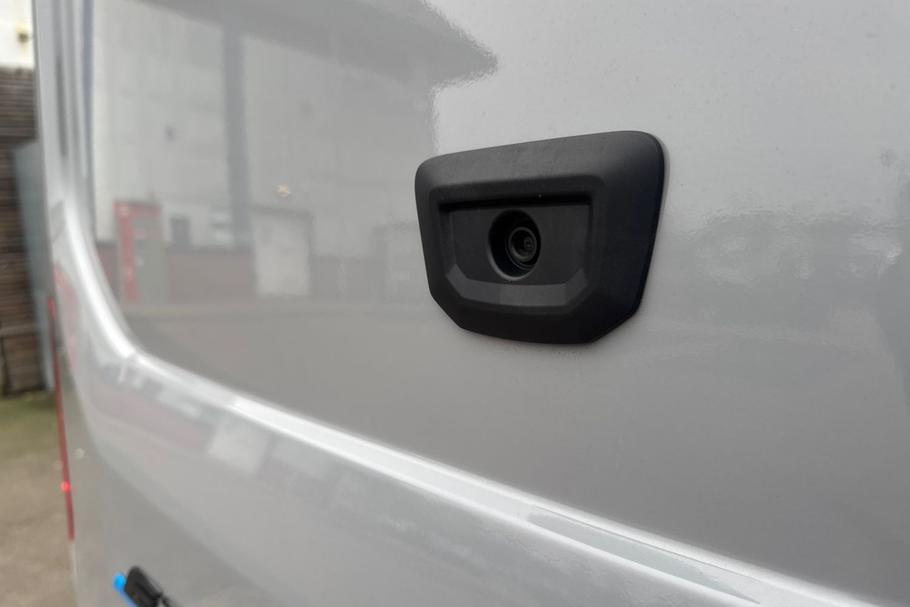 Used Ford E-TRANSIT BJ75HBA 15