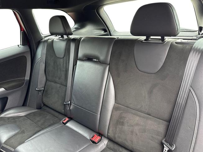 VOLVO XC60 Photo 9
