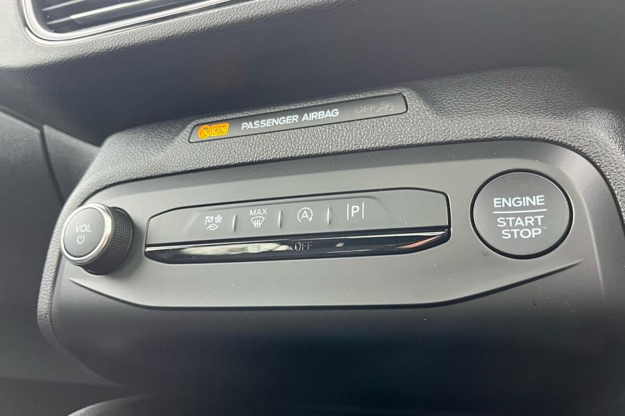 Ford FOCUS Photo autoimg-fd81485275595aa759f68f0db60c5561bd4d6394.jpg