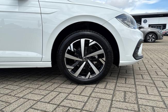 VOLKSWAGEN Polo Photo 5