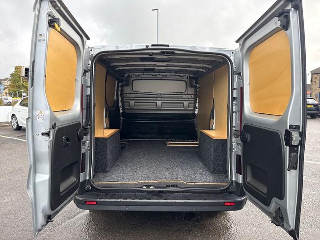 RENAULT Trafic Photo 12