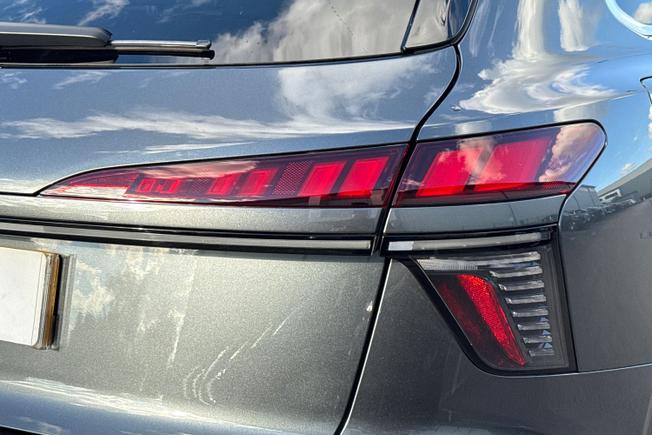 AUDI Q3 Photo 18
