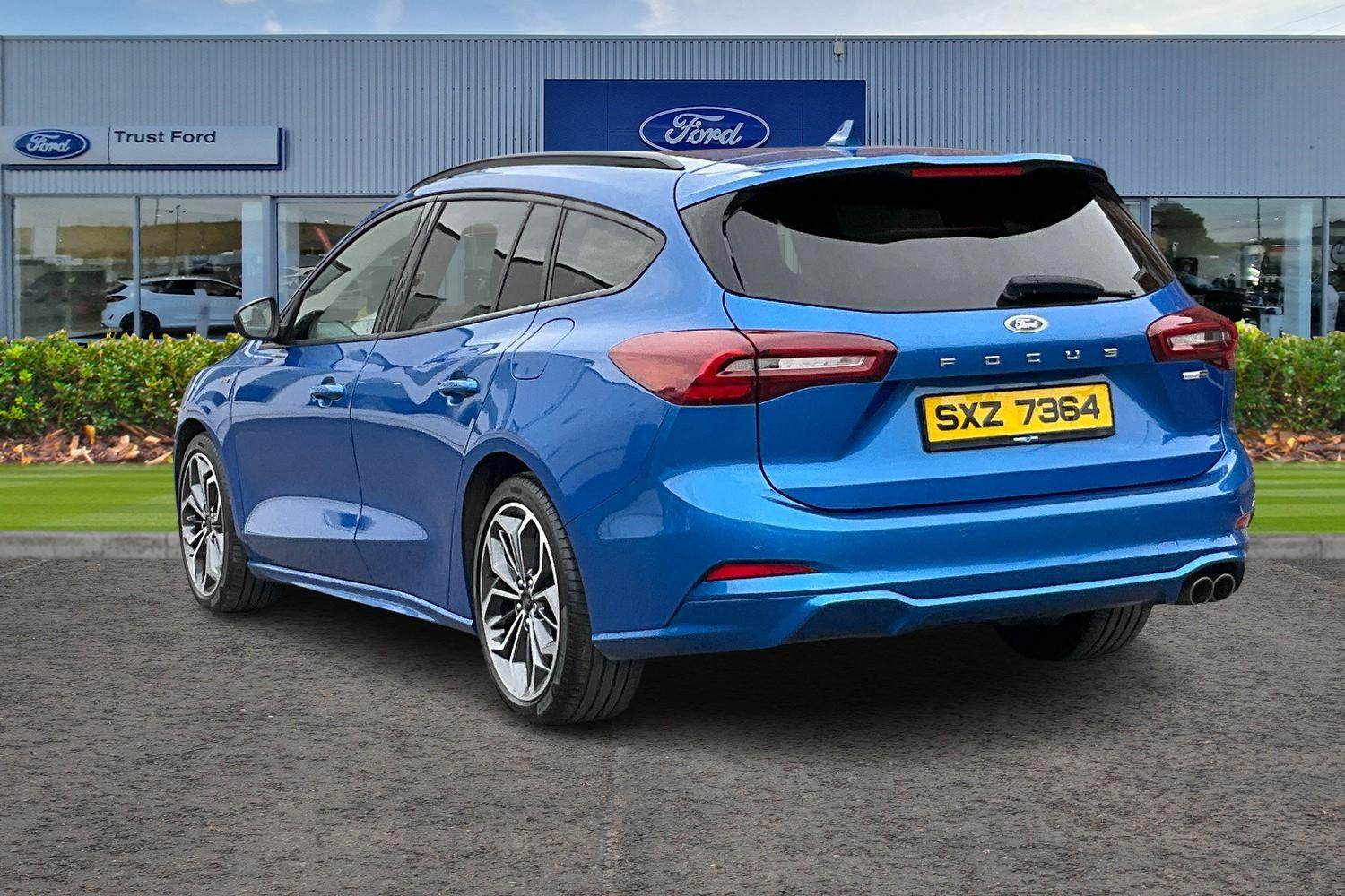 Ford FOCUS Photo 1