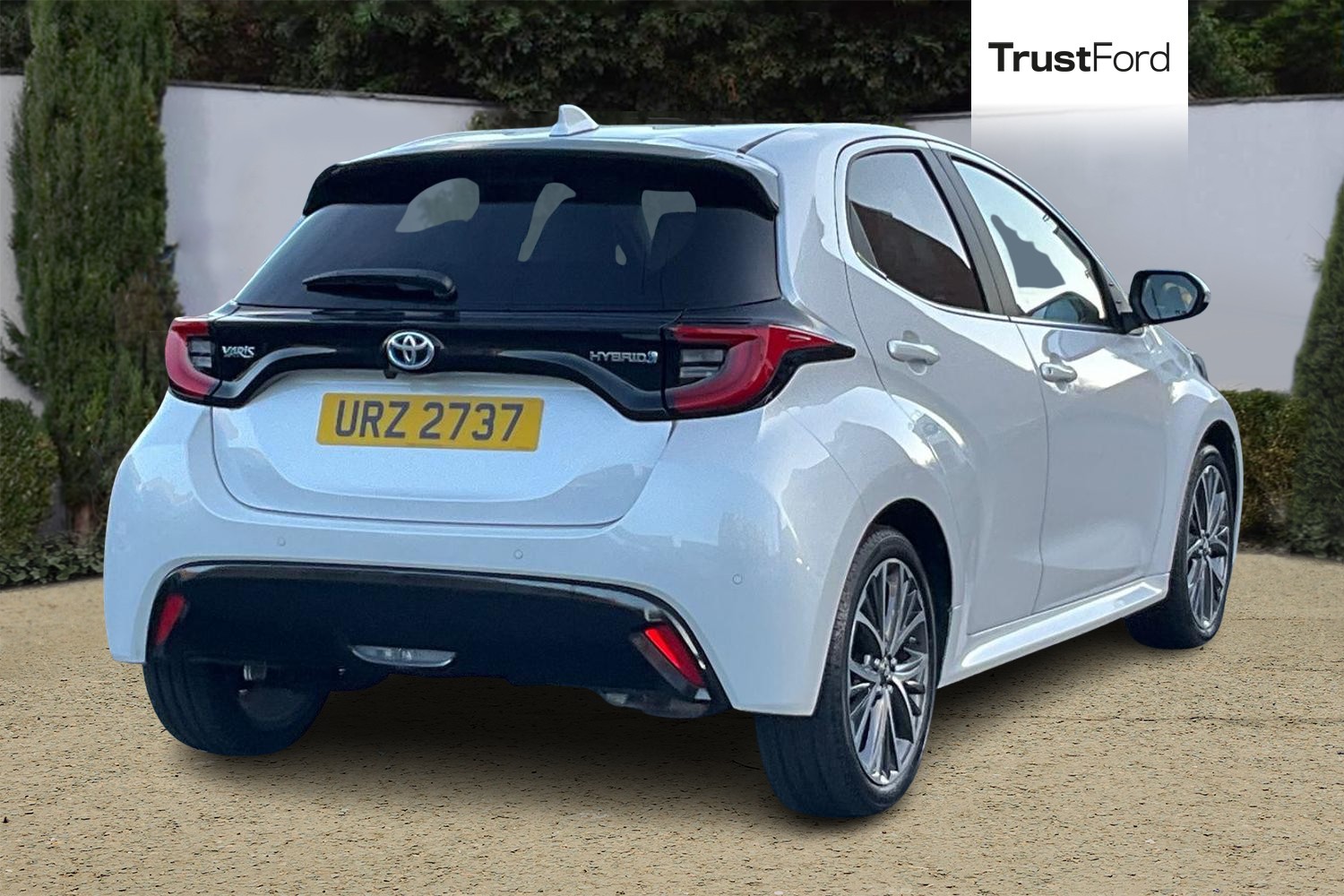 Toyota Yaris Photo 3