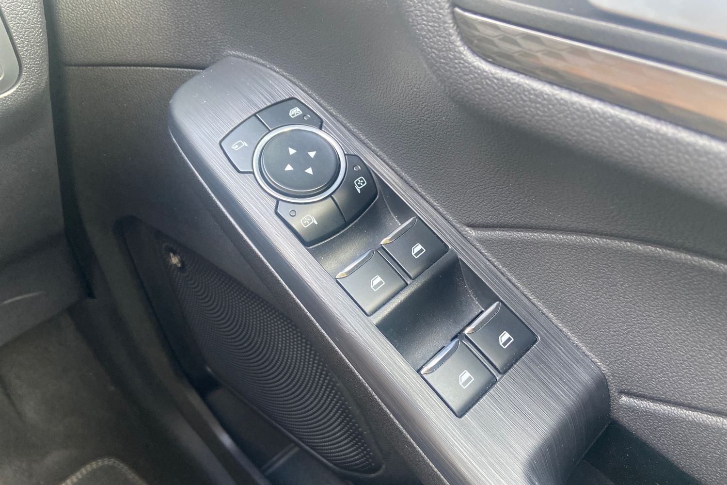 Ford KUGA Photo 15
