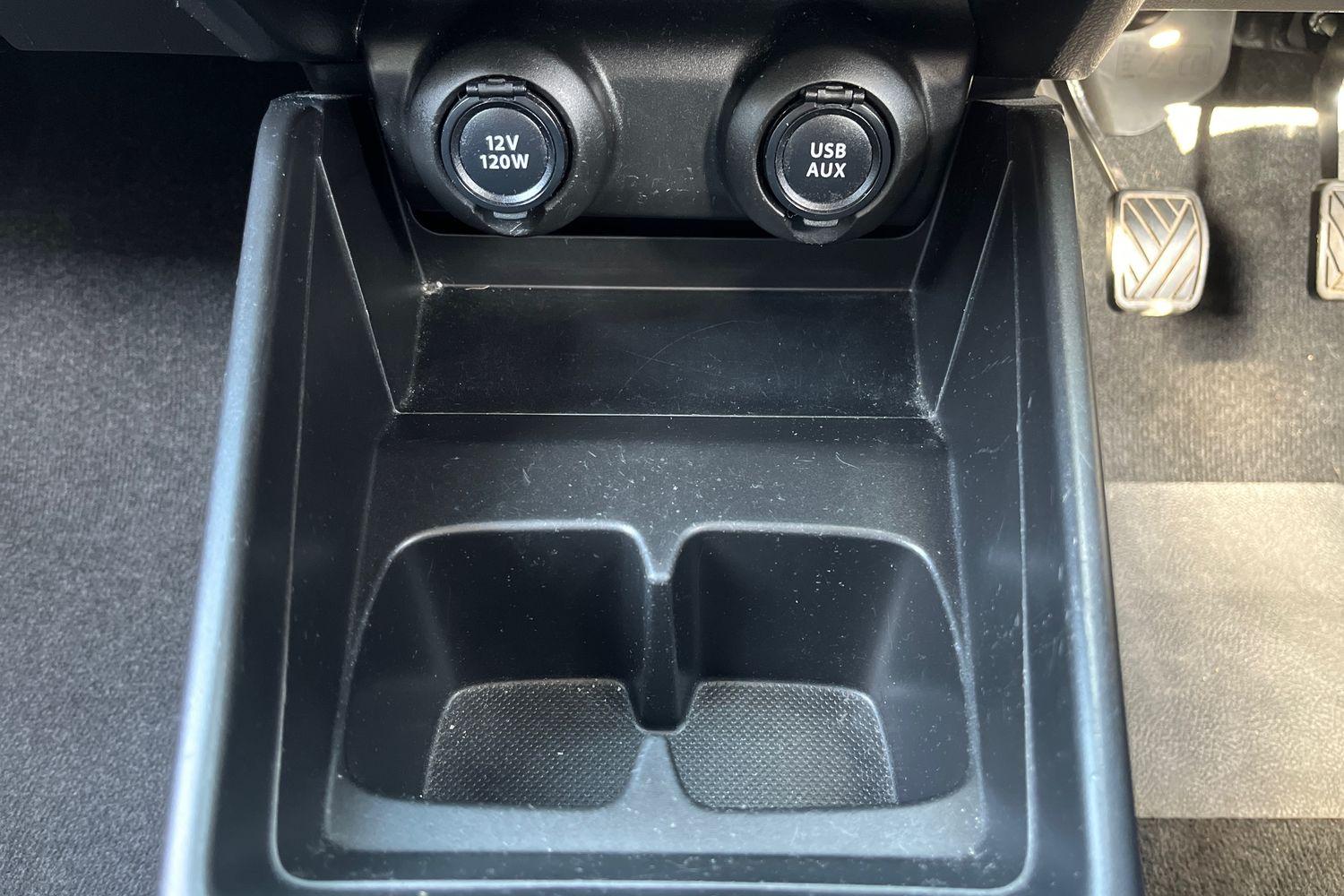 Suzuki SWIFT Photo 32