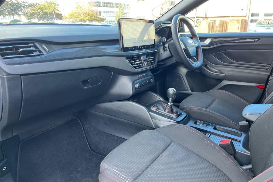 Ford Focus Photo autoimg-fd8e8a3e65d9413f598e42117e62339b396a4b48.jpg
