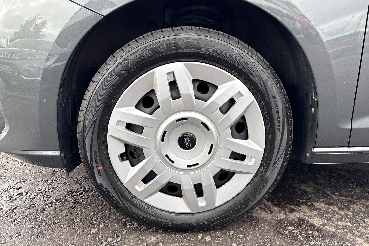 Ford TRANSIT CONNECT Photo 7
