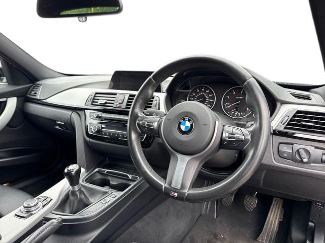 BMW 3 Series Photo 6