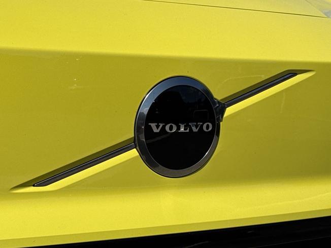 VOLVO EX30 Photo 22