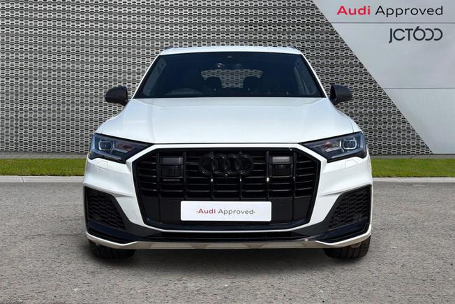 AUDI Q7 Photo 8